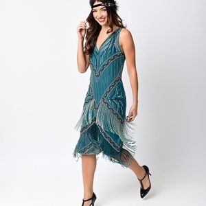Unique Vin. 1920s Teal Flapper/ Great Gatsby Dress